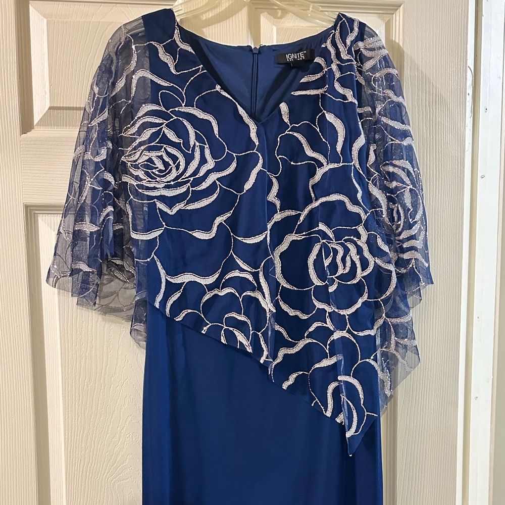 Elegant Blue Floral Dress